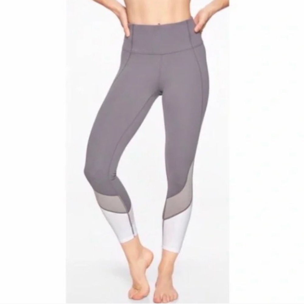 Athleta - Salutation 7/8 Leggings - Grey and White